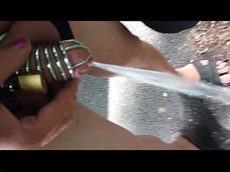 Trans Al Aire Libre Orinando En Publico Xvideos