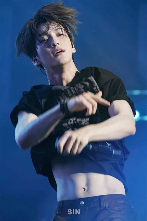 Pin By Ml Csb On Our Home Soob Txt Boyfriend Pictures Hot Korean Guys