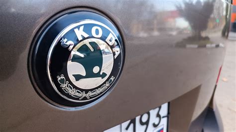 Шильдик Эмблема на багажник Шкода Йети — Skoda Yeti, 1,2 л, 2011 года ...