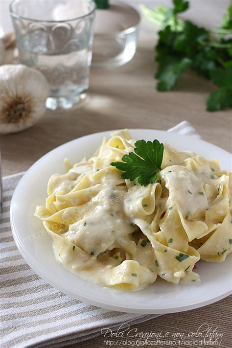 Fettuccine Alfredo Un Gustoso E Cremoso Primo Piatto Di Pasta Fresca