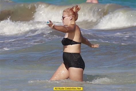 Busy Philipps In Black Bikini In Mexico