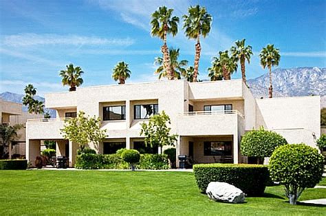 Desert Isle of Palm Springs-United States,California - 7Across Resort ...