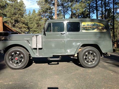 willys custom station wagon side profile