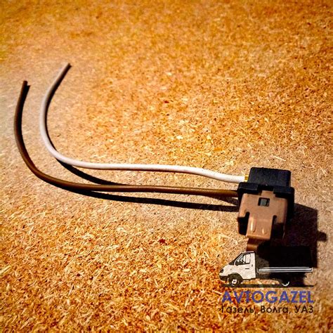 Фишка на лампочку H1: продажа, цена в Алматы. Автомобильная проводка ...