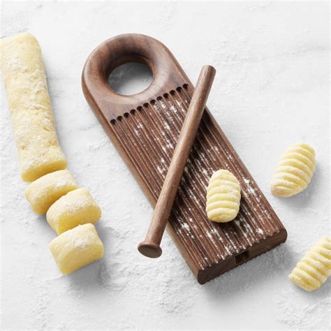 Williams Sonoma Gnocchi Board With Dowel Williams Sonoma