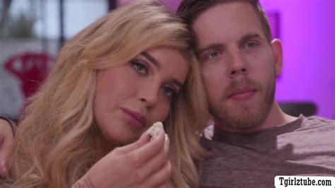 Curvy Shemale Netflix And Sex With Her New Boyfriend AShemaletube