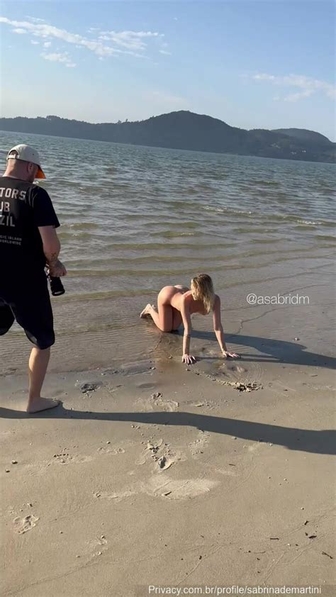 Sabrina De Martini Naked Doing A Sexy Photo Shoot On The Beach Cnn Amador