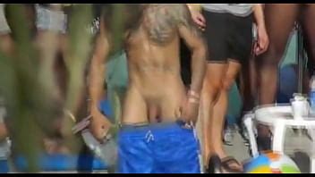 Secretly Filming What Naked Men Do On The Beach XNXX