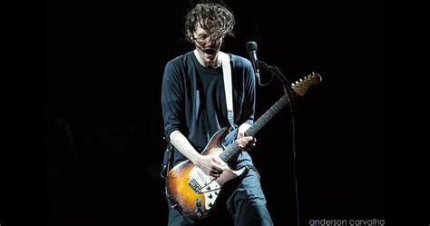 FM A Rádio Rock Ex Red Hot Chili Peppers enfrenta indiciamento por acidente que resultou