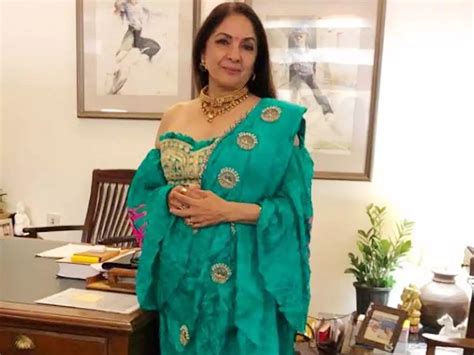 Neena Gupta Was Moved And In Tears When Satish Kaushik Offered To Marry