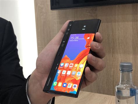 What the Huawei Mate X Tells Us About Foldable Phones | PCMag