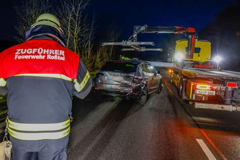 Schwerer Unfall Im Kreis F Rth Beifahrerin Wird Bei Zusammensto Verletzt