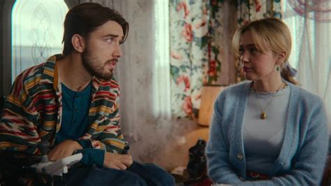 Sex Education Season Ending Explained Why Did Maeve And Otis Break Up Who Is Aimee S New