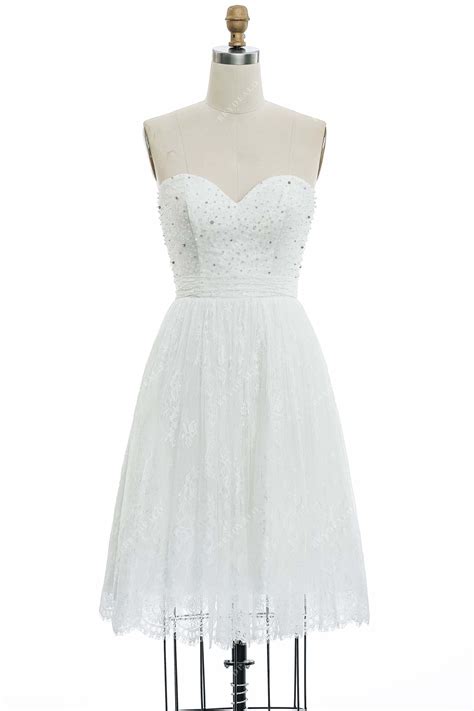Short Wedding Dresses: Modern Elegance | Brydealo