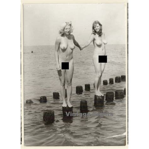 Artistic Erotic Nude Study Female Leaning Against Tree Butt Vintage Photo France X CM