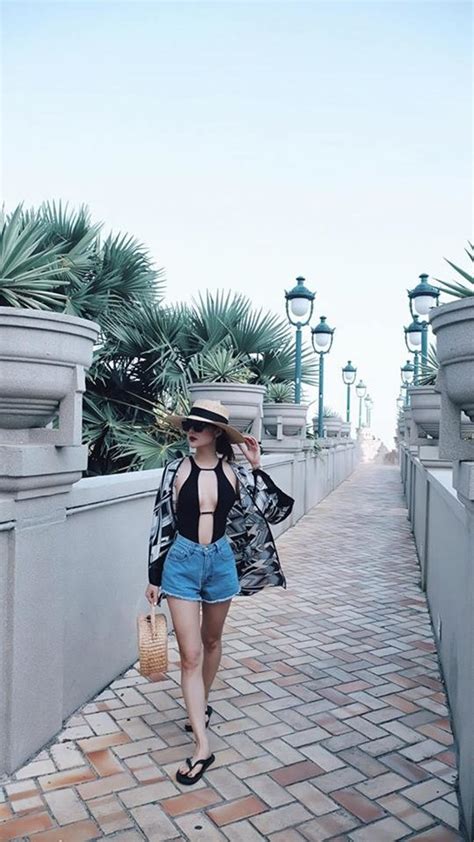 Ngắm girl xinh Huyền Thư siêu sexy với bikini đón noel Người đẹp Việt Giải Trí