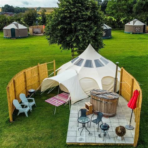 Wold Meadow Luxury Yurts In The Wolds