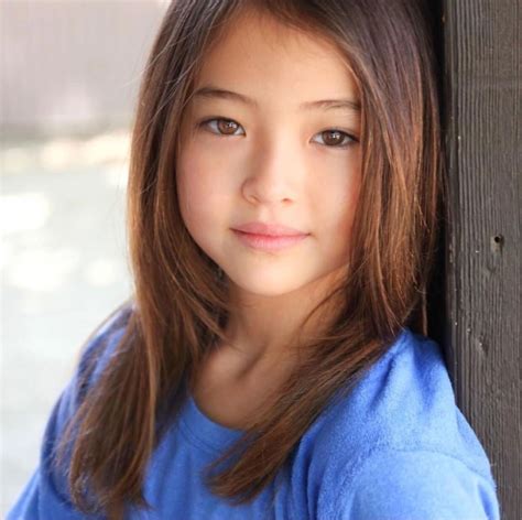 Pin On Ella Gross Heterochromia