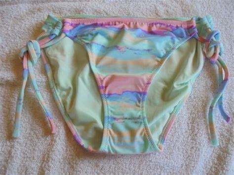 VICTORIA S SECRET BIKINI HOSE GRÖSSE M Neu und originalverpackt in Aarau Rohr für CHF