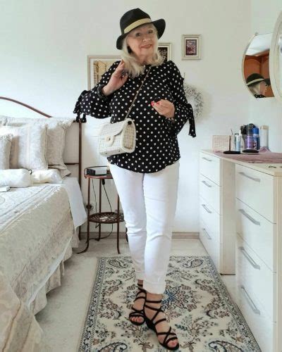 Вот так нужно одеваться в 70 лет! Делюсь образами пенсионерки