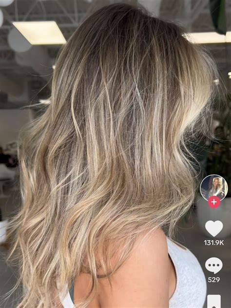 Pin By Anna On Hair Color Light Brunette Hair Balayage Hair Dark Dark Roots Blonde Hair