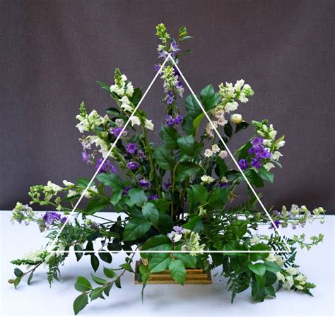 Asymmetrical Triangle Flower Arrangement Definition | Best Flower Site