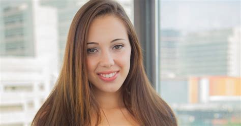 Sexy Latina Jenna Sativa Spreads Bare Breasted To Flash A Hot Panty Upskirt Sexy Teens