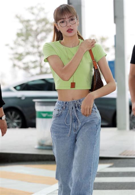 Lisa Of Blackpink Looked Ravishing As Always At Incheon Airport