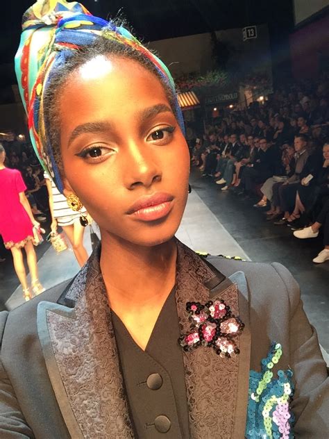 Dolce & Gabbana Models Post Selfies Straight Off the Spring ’16 Runway ...