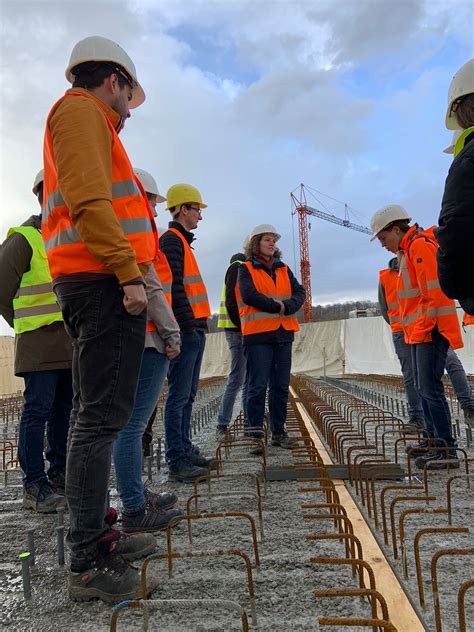 DKK Team macht erste Schritte auf der neuen Turmstraßenbrücke Doser