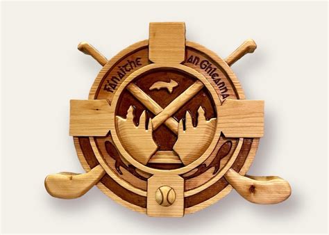 wood gaa crest hurling crest gaelic football crest glen rovers gaa wood