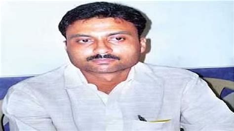 Up Crime Notorious Gangster Vinod Upadhyay Killed In Encounter With