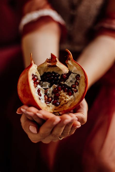 POMEGRANATE THE GREEK SYMBOL OF GOOD LUCK - Unique Destination
