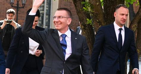 Lettonie Edgars Rinkevics élu premier président gay