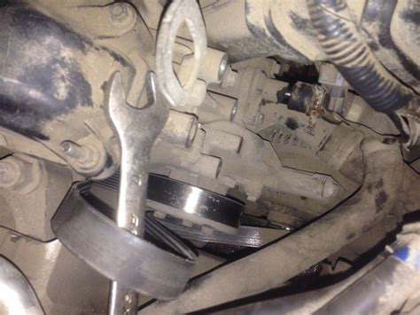 Замена Термостата — Ford Focus Hatchback II, 2 л, 2006 года | поломка ...