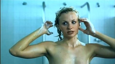 Naked Elina Purde In Soovide Puu