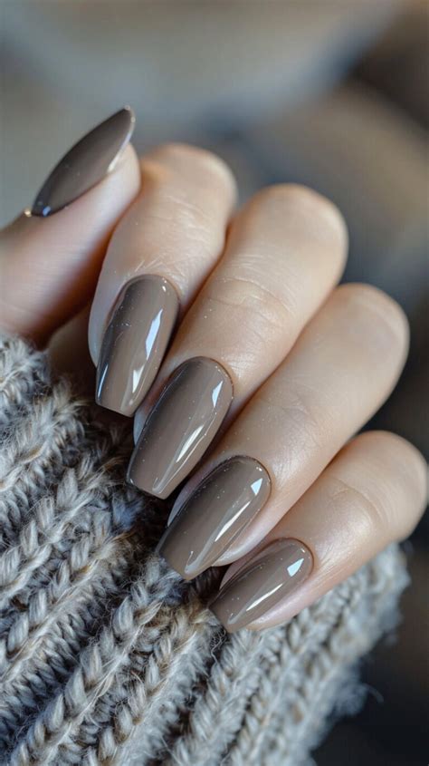 Top 10 Neutral Nail Colors for Effortlessly Elegant Looks