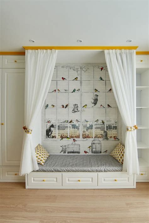 Декоративное окно в интерьере - 90 фото