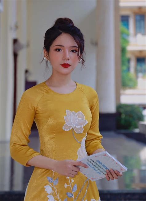 Hot girl Báo chí với dáng cực chuẩn đam mê nghề MC Báo Dân trí