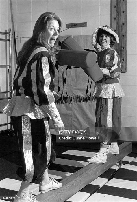 Feb 6 1988 Janice Steele 6th Grade Teacher And Renae Doyle News