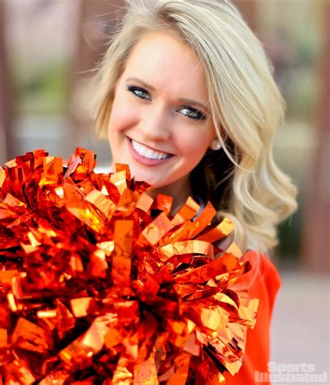 Weekend Hot Clicks Gameday Signs Cheerleader Kate Is Llod Sports