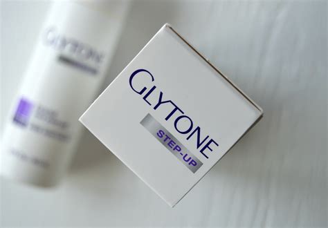Can't Glow Wrong - GLYTONE Mini Peel Gel - omgbart.com