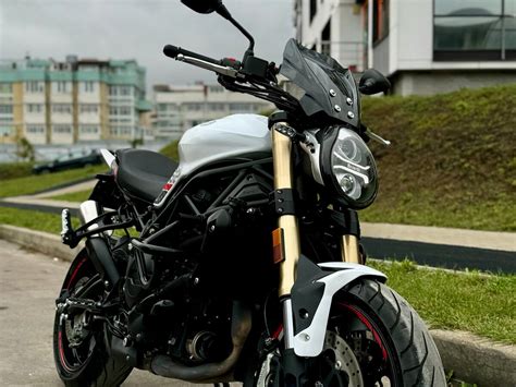 Купить б у Benelli 752 S инжектор 6 передач в Москве белый naked bike 2022 года на Авто ру ID