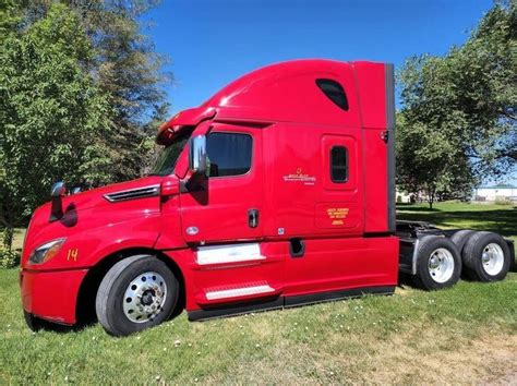 2021 Freightliner Cascadia 126 For Sale 72 Sleeper MSMR0194