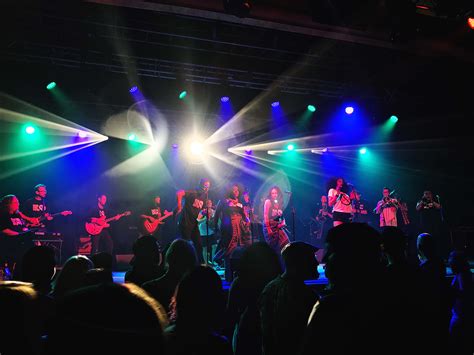 Critics explain why the acoustics are so good at the van buren in phoenix arizona 28