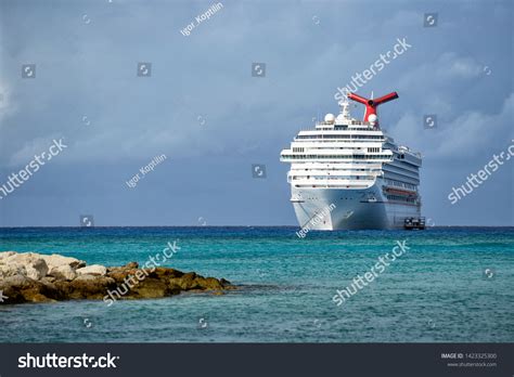 2466 Cruise Ship Funnel Images Stock Photos And Vectors Shutterstock