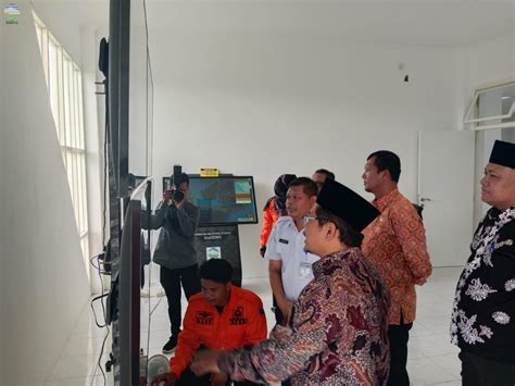 Tingkatkan Layanan MKG Stasiun Geofisika Pasuruan Pasang WRS Display