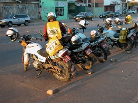 Moto Taxi Americo Brasiliense - ART&C: The Brazilian Motorcycle Taxi Phenomenon
