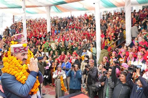 Himachal Pradesh Cm Inaugurates Winter Carnival In Manali The Statesman