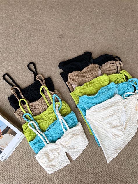 Set Bikini Line Shopping